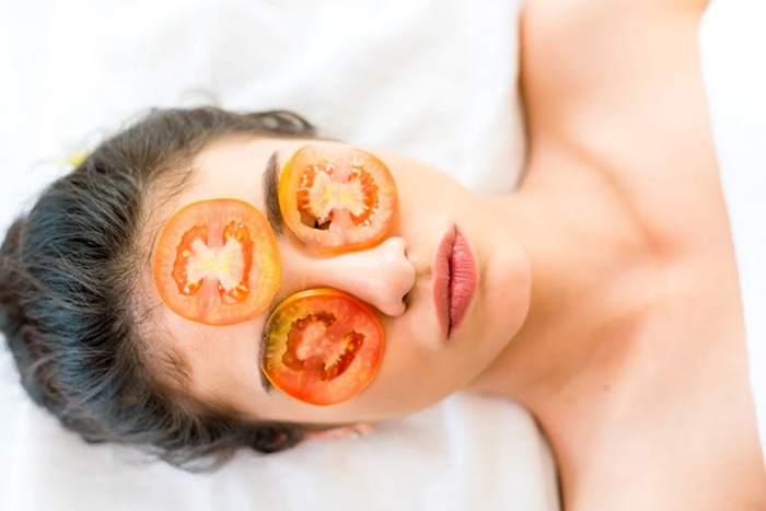 Nên tiến hành đắp mặt nạ cà chua 2-3 lần mỗi tuần để trị mụn